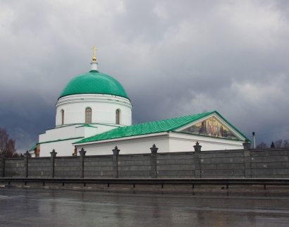 Церковь Воздвижения Честного Креста Господня в Быдреевке