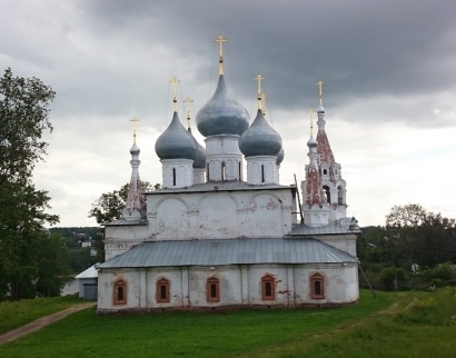 Кресто-Воздвиженская церковь