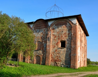 Церковь Уверения Фомы на Мячине