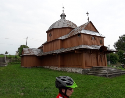 Дерев'яний храм Воздвиження Чесного Хреста