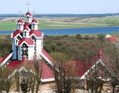 Церква на честь Андрея та Климентія Шептицьких