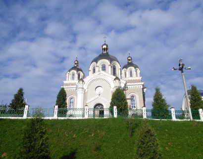 Церква святих апостолів Петра і Павла