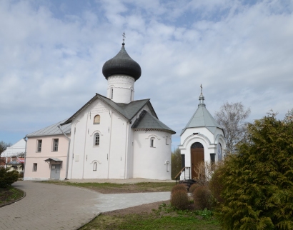 Церковь Симеона Богоприимца в Покровском Зверином монастыре