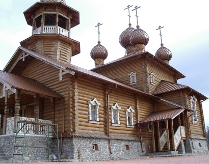 Храм Святых Царственных Страстотерпцев