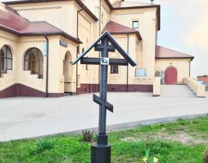 Храм Усекновения Главы Иоанна Предтечи в Братееве