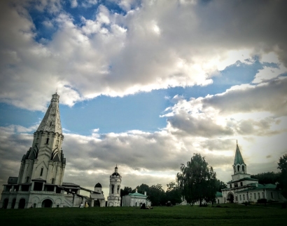 Церковь Святого Георгия с Колокольней, ансамбль усадьбы Коломенское