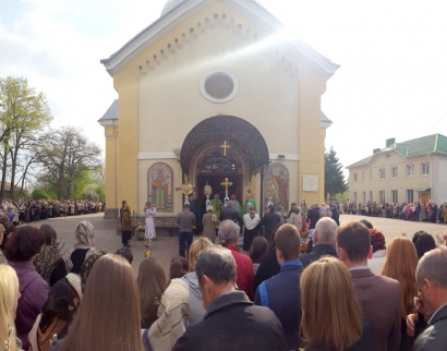 Храм Святої великомучениці Параскеви