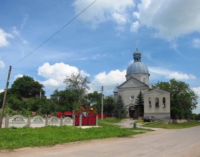 Церква Воскресіння Христового УПЦ КП