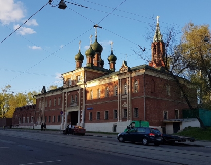 Воздвиженская надвратная церковь