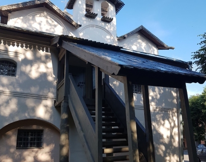 Церковь Жен-мироносиц