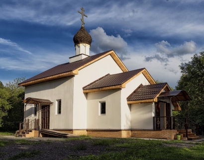 Храм св. прав. Иоанна Кронштадтского в Головине