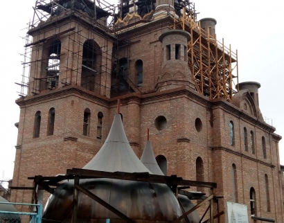 Храм Святого Праведного Иоанна Кронштадтского в Жулебино