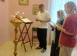 ​СОЦИАЛЬНОЕ СЛУЖЕНИЕ: БЕСЕДА О ЗАПОВЕДЯХ И ТАИНСТВЕ КРЕЩЕНИЯ В ДЕТСКОЙ БОЛЬНИЦЕ