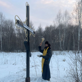 Освящение поклонного Креста в Зеленовке!
